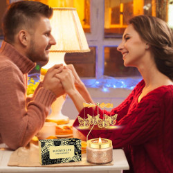Obrotowa świeca zapachowa z motylami i aromatem lawendy